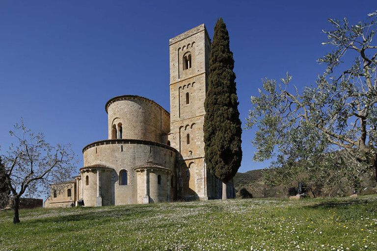 Santa Ildegarda di Bingen rivive a Montalcino